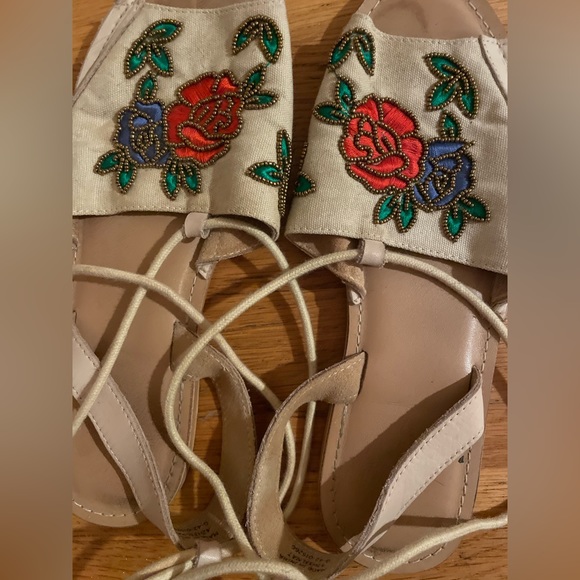 Topshop Halle Embroidered Sandals - Picture 3 of 7